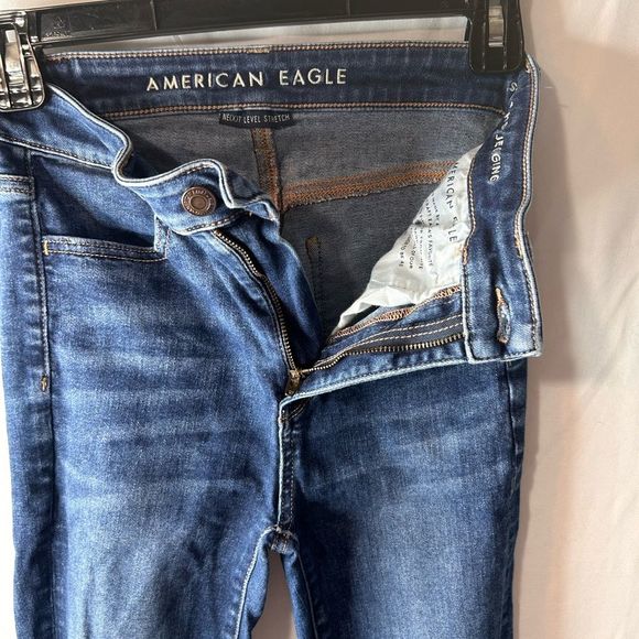 American Eagle outfitters Women’s Super Hi Rise Jegging Blue Jeans Denim size 2 - Picture 11 of 14